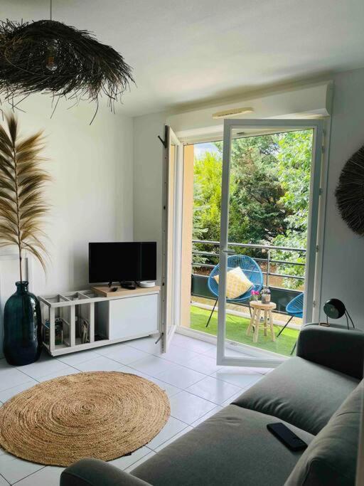 Appartement Cosy, Calme, Lumineux, Balcon, Parking Sarlat-la-Caneda Exterior photo